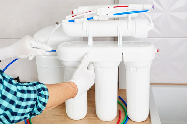 Dịch vụ thay lõi máy lọc nước tại nhà Hải Phòng